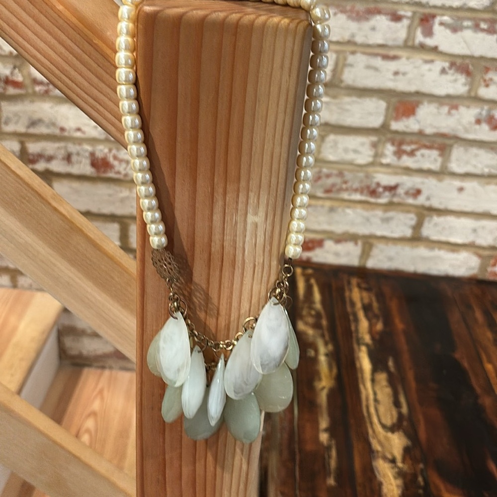 Joan Rivers teardrop necklace - Picture 2 of 6
